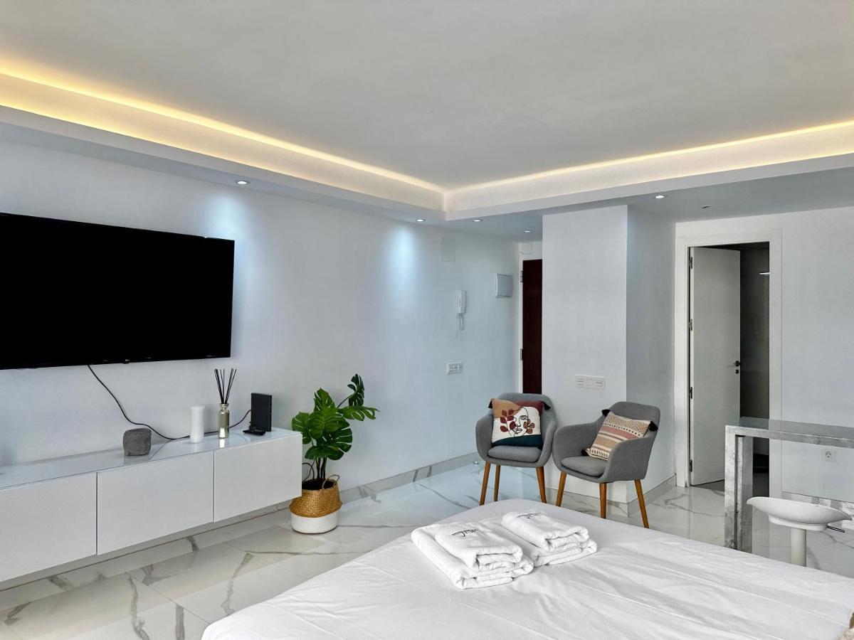 Apartment Studio Oasis In 2º Line Beach In The Centre Of - Eaw Homes Marbella